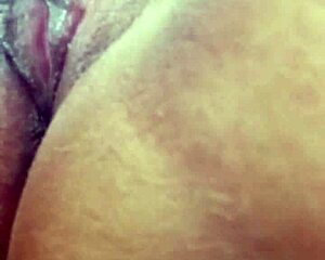 masturbating my needy wet pussy xanagostosa1 fingering my clit hard 😩💦🔥