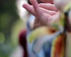 come dance sexy with me on street aarina park live model shakes ass boobs for you