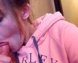 amateur girlfriend deepthroats then takes creampie from friend?