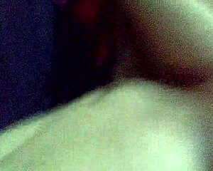 Teen girl poses nude in hotel mirror with her guy