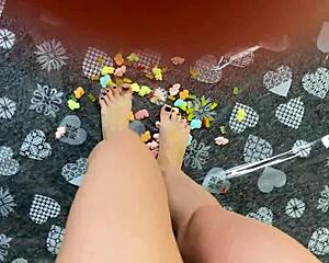 Her massive ass tempts and smothers those helpless gummy bears