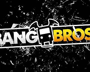 Milu Blaze Surprises with Deep Blowjob on Stranger's Huge Black Cock