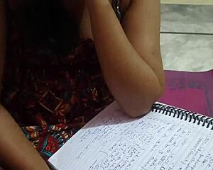 India's Curvy Big Ass College Teacher Flashes Cameltoe for Secret Student Outdoor Fuck