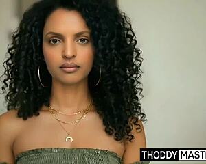 top gun tesão explodindo com essa morena safada no pau!!