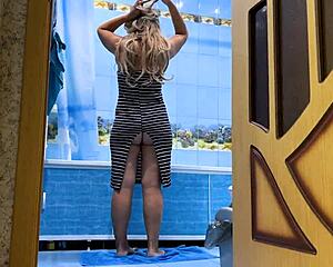 Stepmom's big mature ass begs for anal in the bathroom, she takes it deep herself