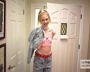 omg chloe cherry's small tits bounce while taking big dick raw cowgirl style 🔥🍆