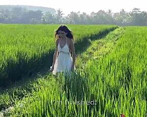 Why Pay Cash When Cute Rice Picker Wants Sex Instead?