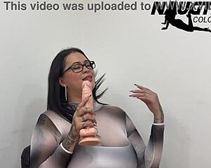 colombian bbw teacher fingers pussy to her student's pics