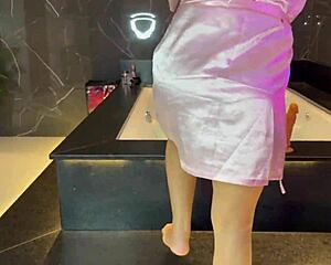 i love how this huge vibrator makes me squirt so loud and hard amateur style