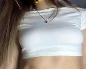 Russian teen dances hot on bigo live 😍 check her moves!