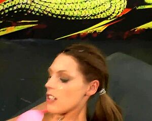 yo this slut licks up every bit of cum facial 💦😛