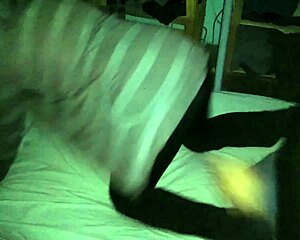 Cold day turns into bent over doggystyle heat with girlfriend 🥶🍑