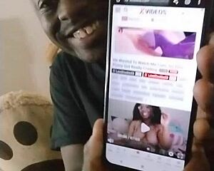 This ebony babe drops in free for private toy sessions, jeans hugging her curves as everyone joins jerking off together