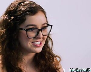 damn leana lovings nerdy face milky tits shaved pussy closeup beauty