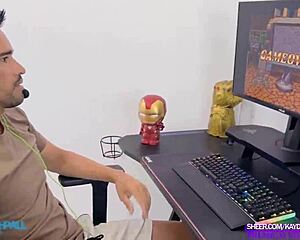 Gamer boy's wild FFM 3some fantasy explodes with big ass blonde latina deepthroat riding