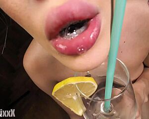 Ria Sunn's pretty mouth full of hot cum kisses