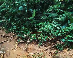 Watch Alice Kink Rip Off Her Micro Bikini On The Crowded Public Beach Now!