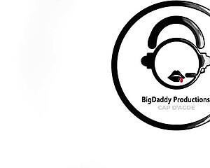 Charline seductress surrenders to surfer neighbor in outdoor shower sex