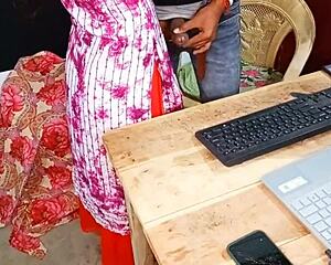 Boss bends over Mumbai office secretary for hardcore doggystyle assfucking in Marathi sex frenzy at work