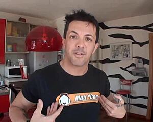 lucy von matt backstage before her spermaparty