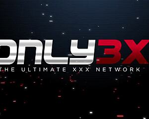 Jun And Kenichi Deliver Steamy Blowjob Masturbation