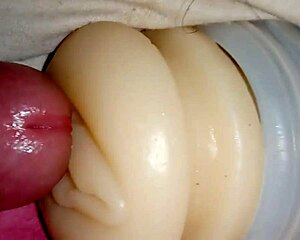 Wanna see me fuck this tight sextoy till it squirts?