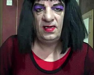 Bisexual Crossdresser Fills His Own Ass