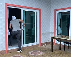 we snuck in their house for rough doggystyle on bed cum covered