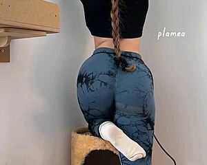 perfect latina housewife ass in leggings workout tease 🔥🍑
