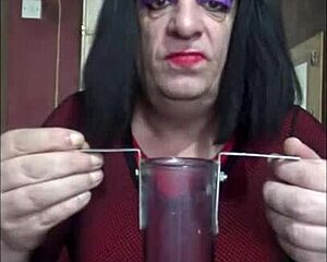 Bisexual Crossdresser Fills His Own Ass