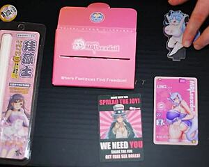 Roxy Shows Off While Liv3f0rl0ve Fucks Mrlsexdoll Ivy Doll