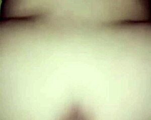 bokep indonesia, ijin ke suami pergi jalan sore malah ke penginapan buat ngentot