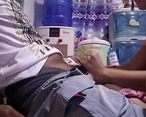 Unang chupa ko sa new year with this hot pinay teen's deepthroat blowjob feels amazing...