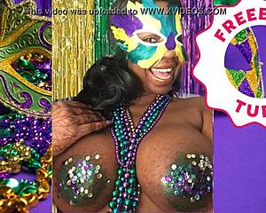 Porn Star Jessica Grabbit Flashes Big Tits at Mardi Gras