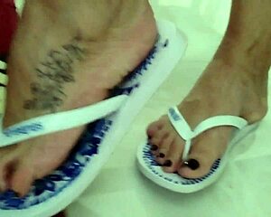 Beloved xvideos mature temptress resumes sultry call girl gigs teasing shaved pussy