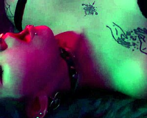 rotten venus dominates nath in barefoot lesbian foot fetish licking and toe sucking session