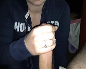 uh i got this cfhm handjob from her pov it's so homemade and amateur teen feels amazing ya know