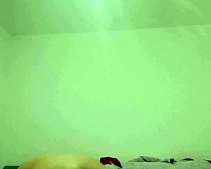 Paulista putinha dances pussy tease to wild orgasm