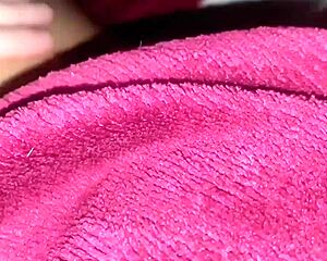 hey madrasta, quieres que te dedee la buceta greluda hasta que gozes fuerte?