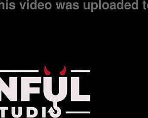 exotic roxy muray demonstrates intense anal play with wide gape ss012