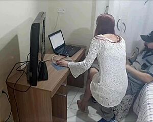 HORNY HOUSEWIFE BLOWS AND FUCKS DEPRAVED MAINTENANCE MAN CUM ON ASS