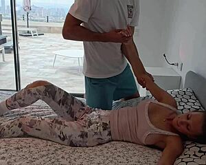 i bumped my knee outdoors and he turned it into rough pussy fucking like a deep massage cowgirl creampie