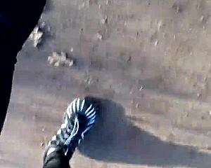 testing my new barfuß shoes outdoors in leggings feeling sexy and free