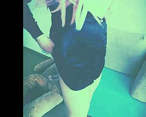 veronica shakes her tranny ass on dildo for daily solo fetish fun