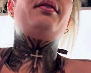 She trains hard at the gym her wet pussy dripping down her legs natural tits bouncing outdoors