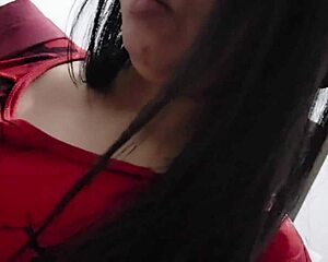 Stepmom's tight pussy pulses with new toy after gym sweat