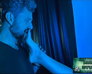 mama studio em em explores pussy fetish in intense free session