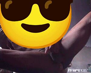 i'm a total dido... can ya join me n fuck my friend's tight ass??