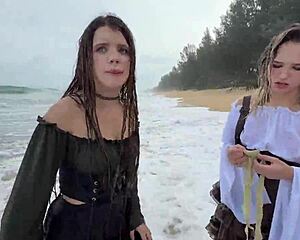 2 horny pirates 😈 pound shipwrecked sailors 🍆💦 tight pussies