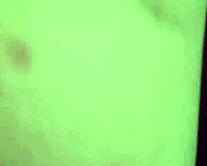 white hooker gave me gud head!!